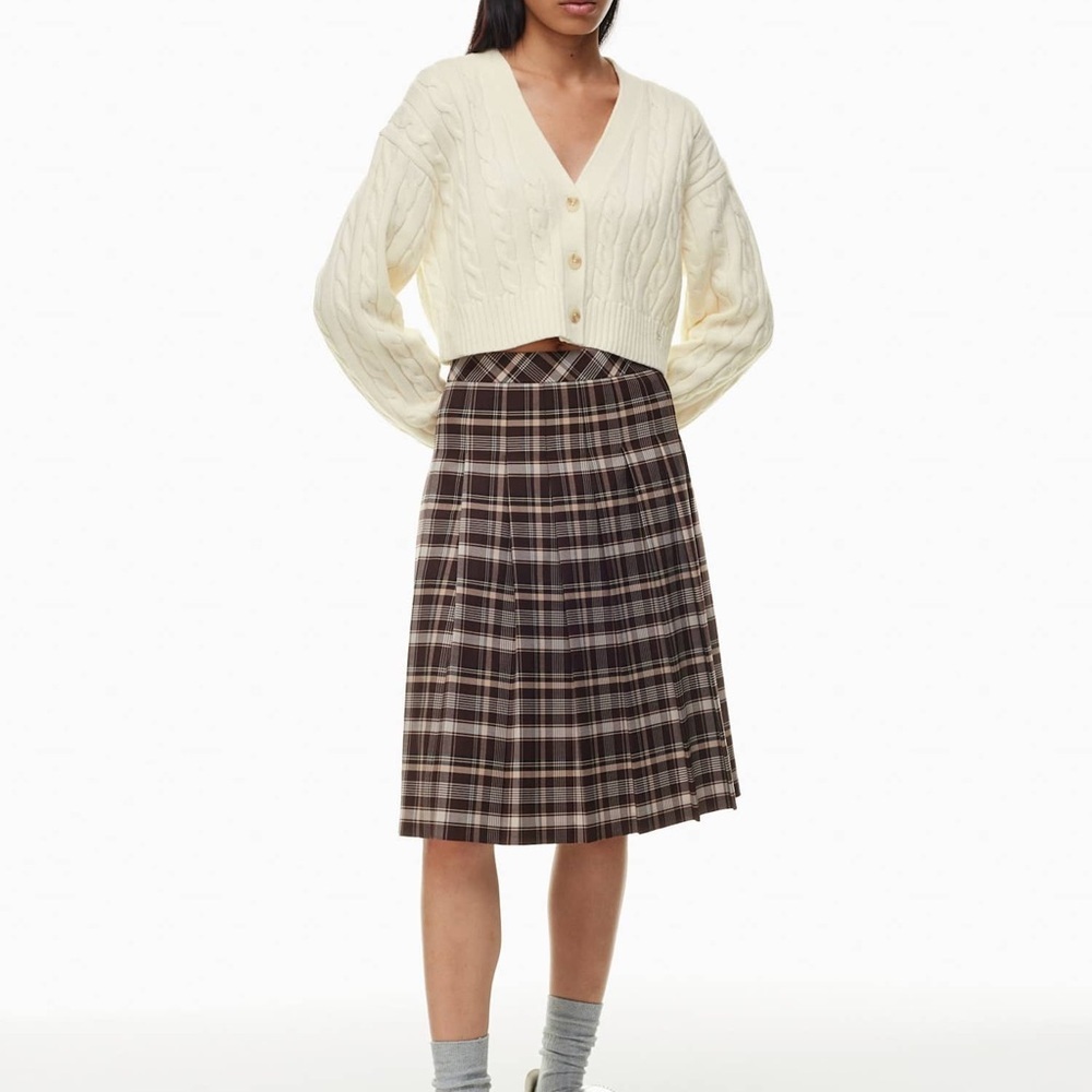 ARITZIA (SUNDAYs BEST) Cream cooper Cable-Knit Cropped Cardigan